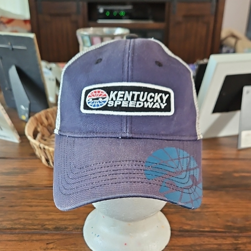 Mi SMI Properties Logo Cap